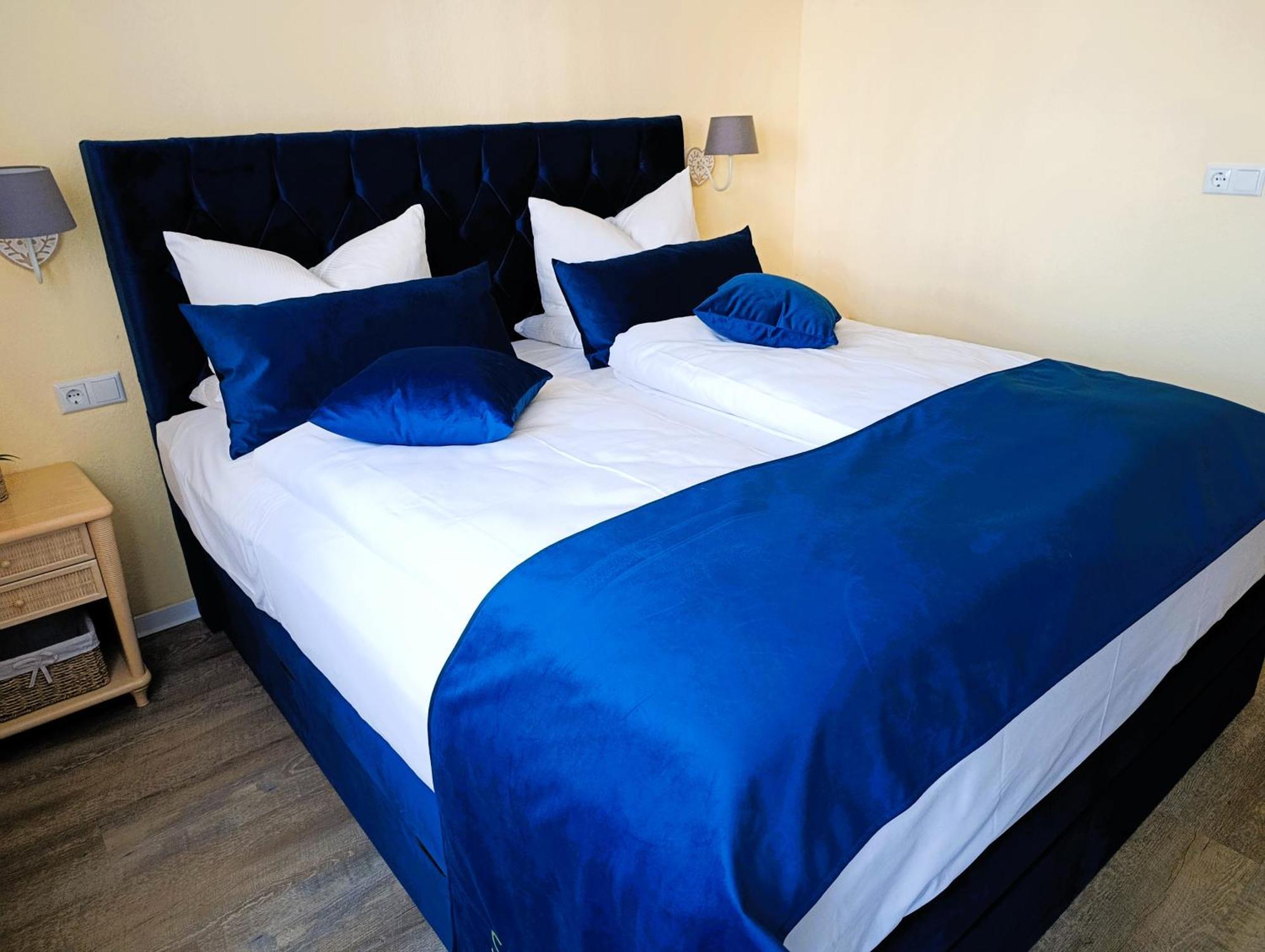 Double Room Terrace,1765316942:JPEG